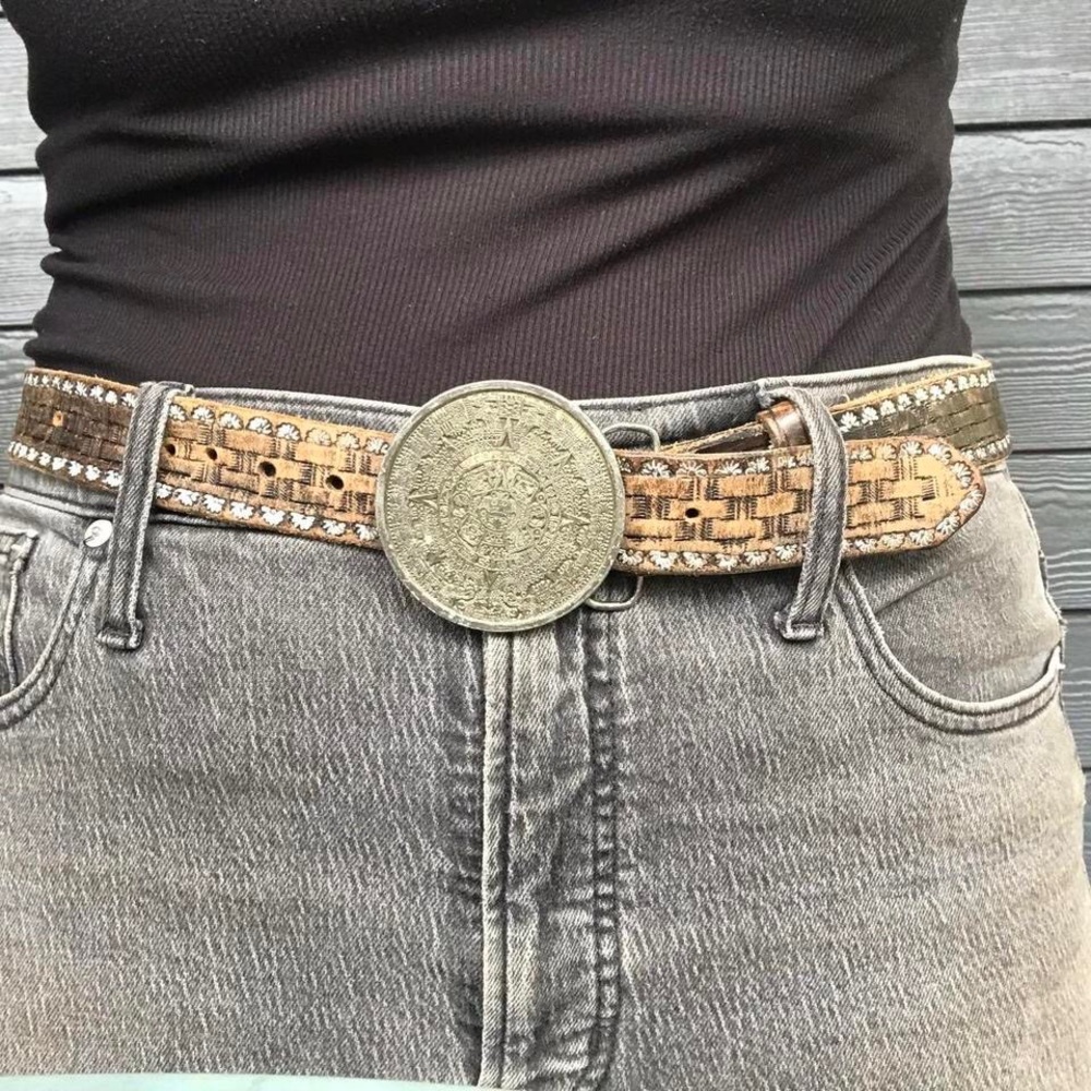 Amazing Aztec coin style belt buckle